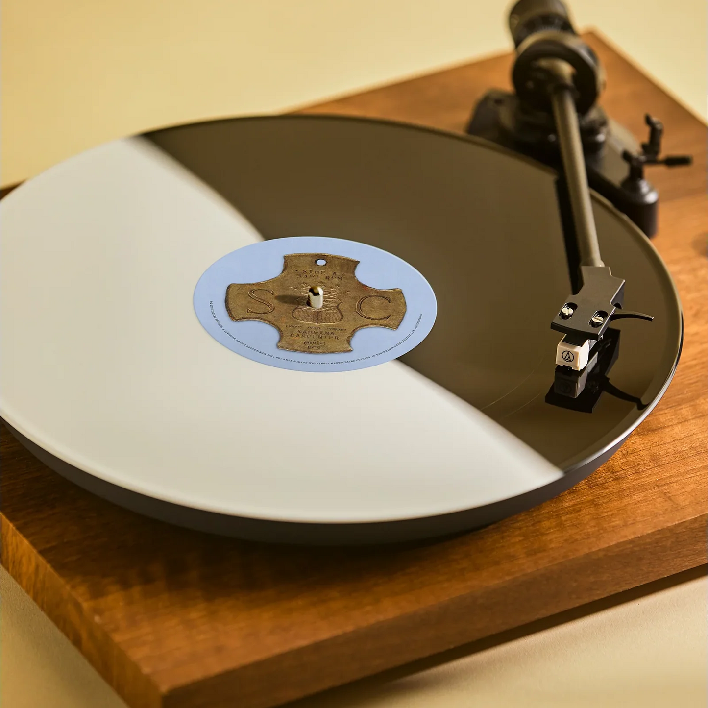 Sabrina Carpenter - Man's Best Friend D2C Alt Cover LP Vinyl