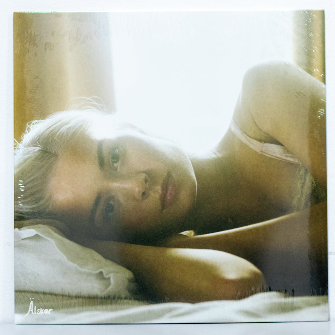 Nina Nesbitt - Älskar Vinyl